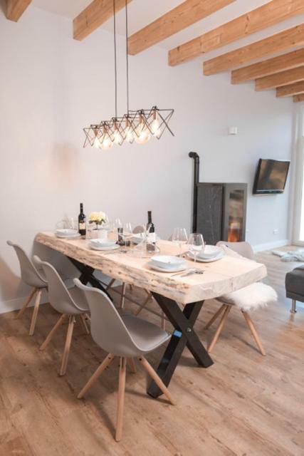 Elmstein Ferienwohnung Otto-Dill-Halle מראה חיצוני תמונה